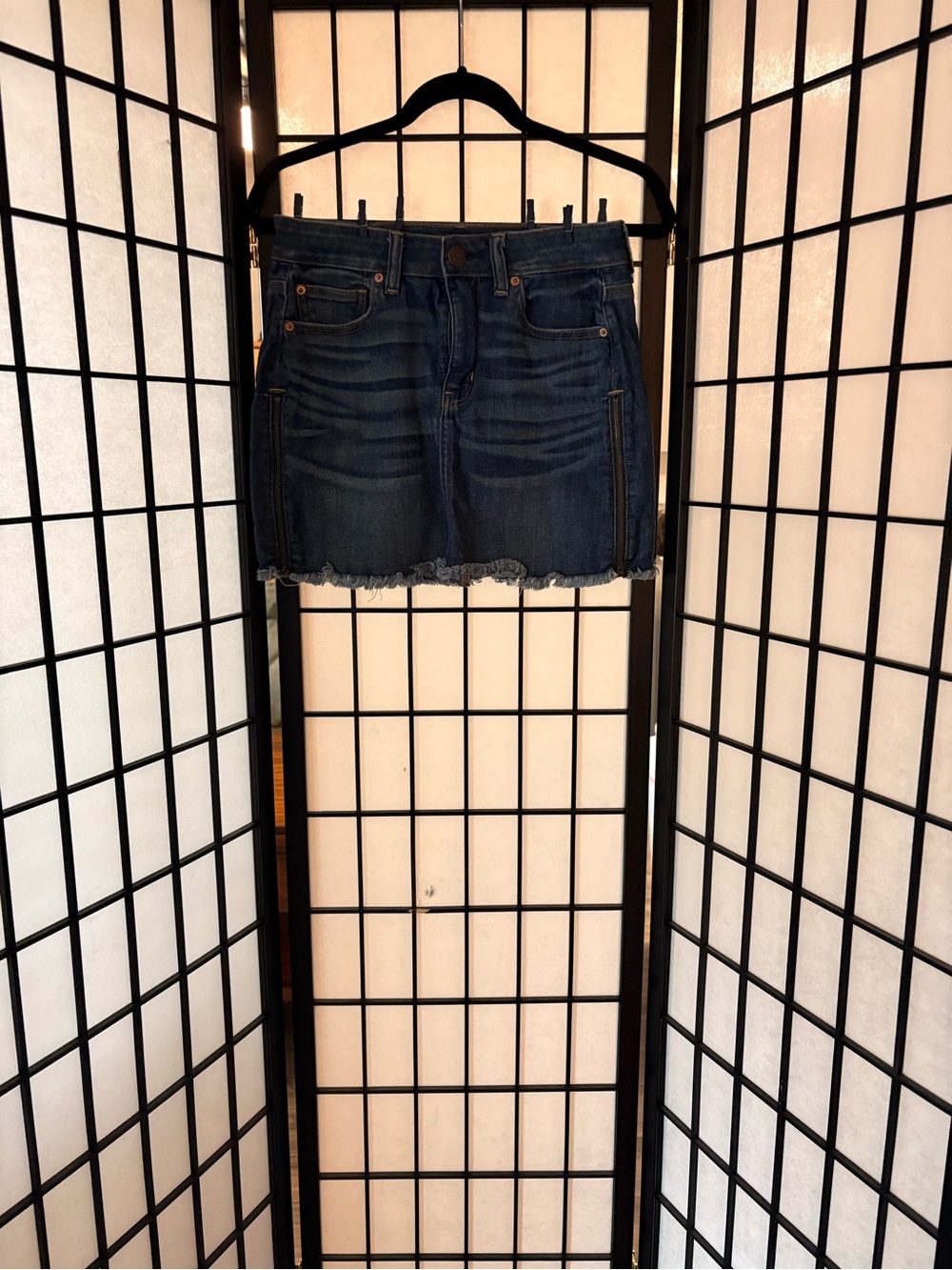 American Eagle Blue Denim Mini Skirt w/ Frayed Hem + Zipper Details - Picture 2 of 7